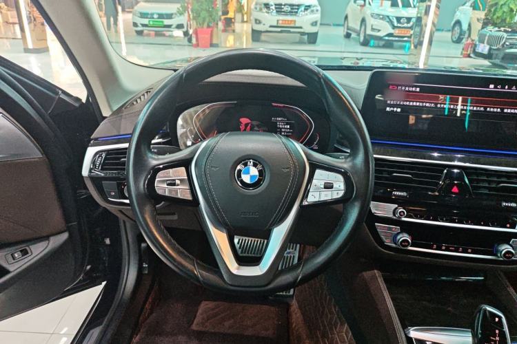 Used BMW 5 Series 2022 Restyled 525Li Luxury Package Steering Wheel