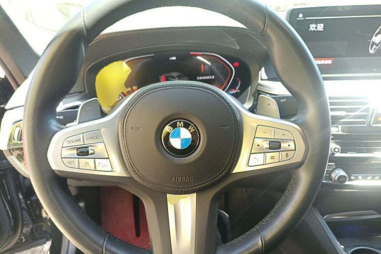 Used BMW 5 Series 2022 Revised Version 3 530Li Luxury Edition M Sport Package Steering Wheel