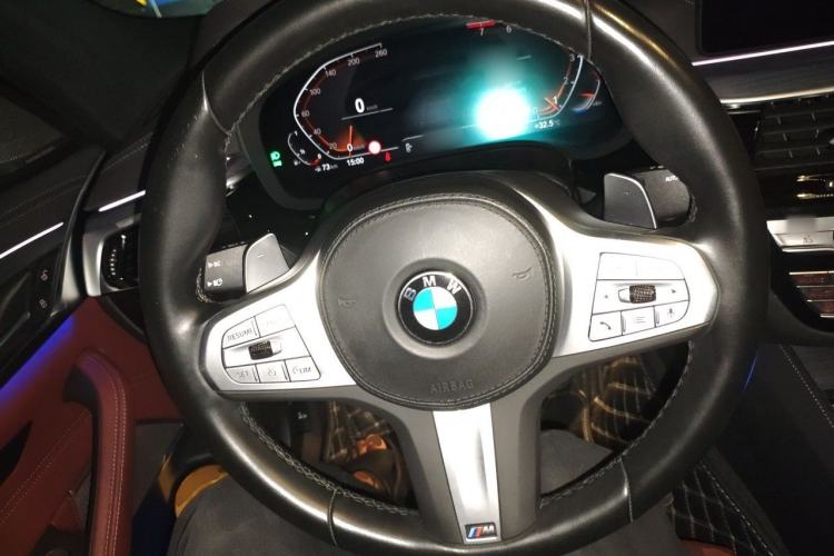 Used BMW 5 Series 2022 Second Facelift 530Li Luxury Version M Sport Package Steering Wheel