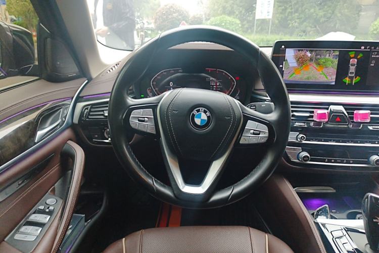 Used BMW 5 Series 2022 Restyled 525Li Luxury Package Steering Wheel
