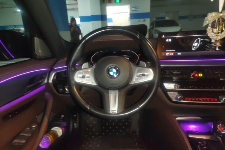 Used BMW 5 Series 2022 Revised Version 3 530Li Luxury Edition M Sport Package Steering Wheel