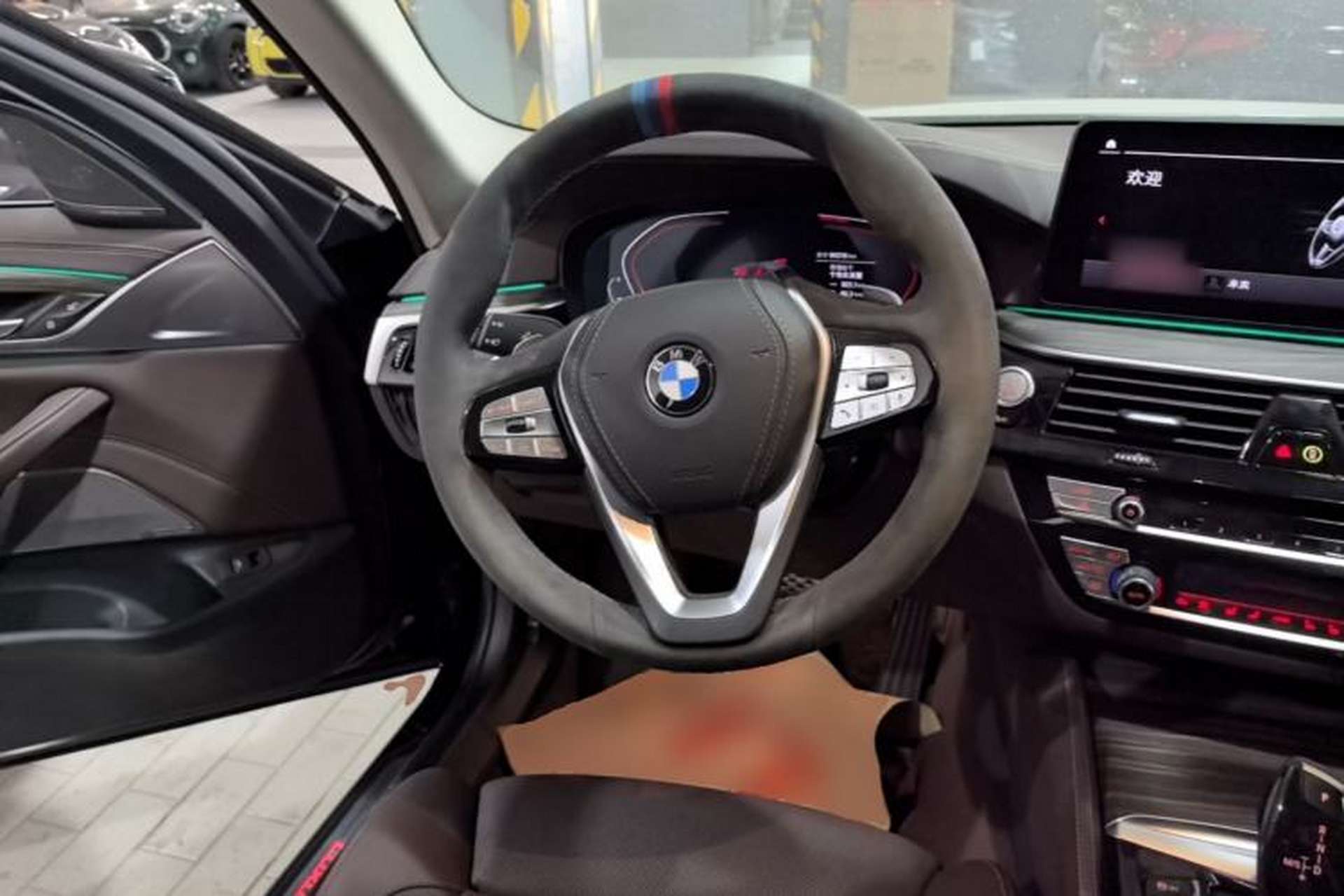 Used BMW 5 Series 2022 Second Facelift 530Li Luxury Edition Premium Package Steering Wheel