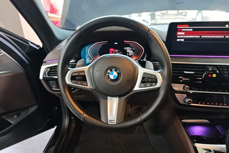 Used BMW 5 Series 2022 Restyled 530Li Leading Edition M Sport Package Steering Wheel