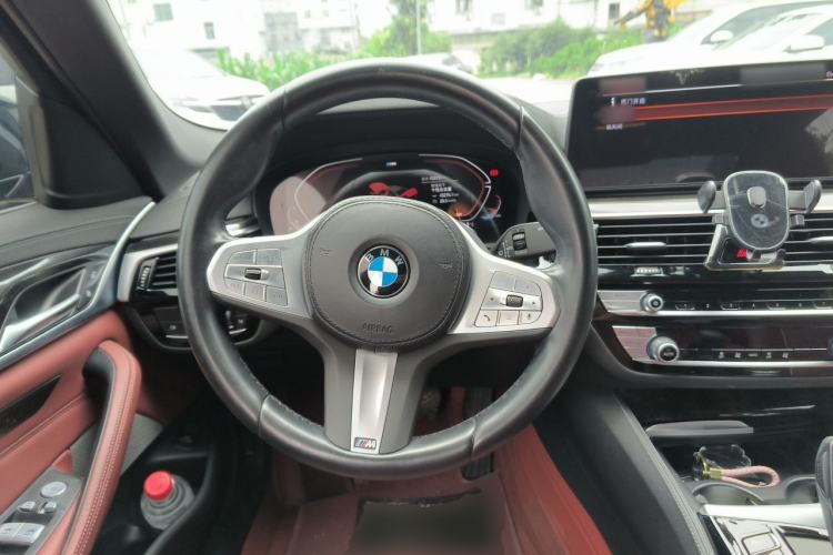 Used BMW 5 Series 2022 525Li Luxury Package Steering Wheel