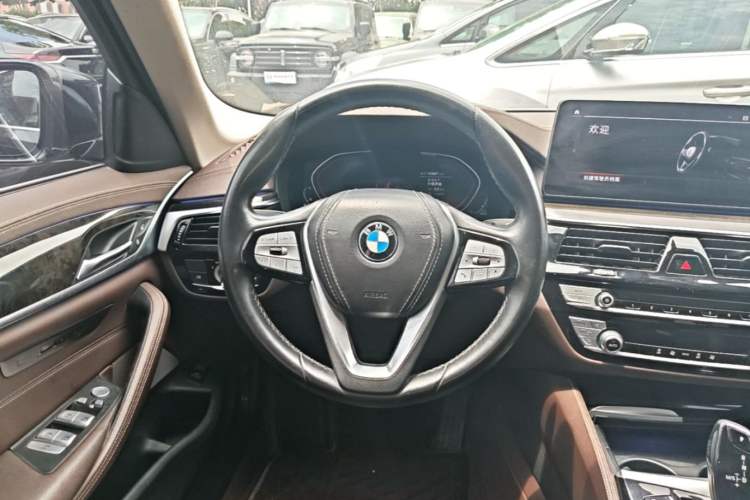 Used BMW 5 Series 2022 Restyled 525Li Luxury Package Steering Wheel