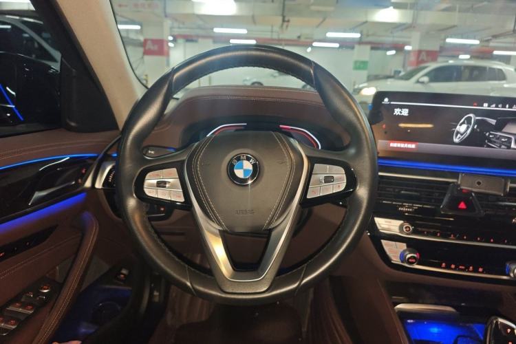 Used BMW 5 Series 2022 Restyled 525Li Luxury Package Steering Wheel