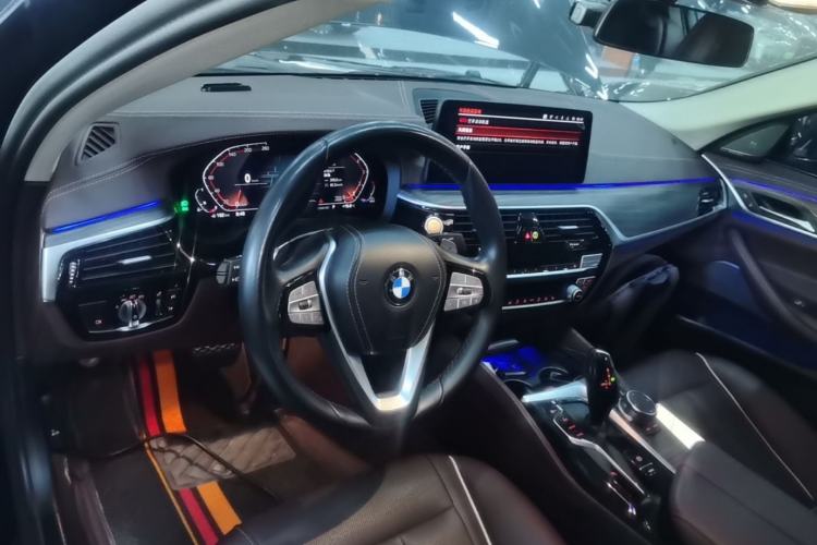 Used BMW 5 Series 2022 Second Facelift 530Li Leading Edition Luxury Package Steering Wheel