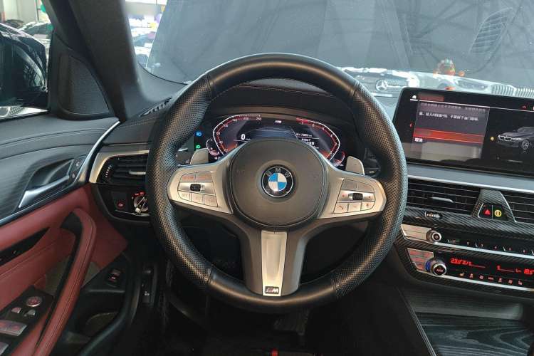 Used BMW 5 Series 2022 Second Facelift 530Li Leading Edition M Sport Package Steering Wheel