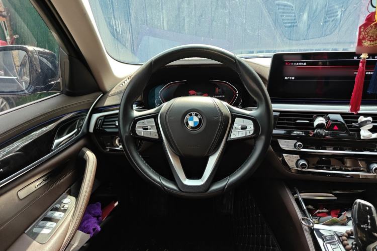 Used BMW 5 Series 2022 Second Facelift 525Li Luxury Package Steering Wheel