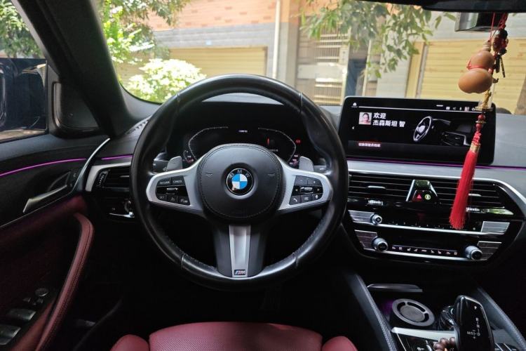 Used BMW 5 Series 2022 Second Facelift 530Li Luxury Version M Sport Package Steering Wheel