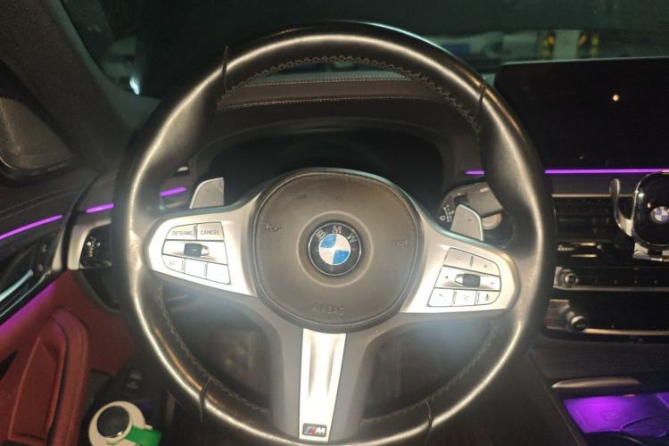 Used BMW 5 Series 2022 530Li Luxury Edition M Sport Package Steering Wheel