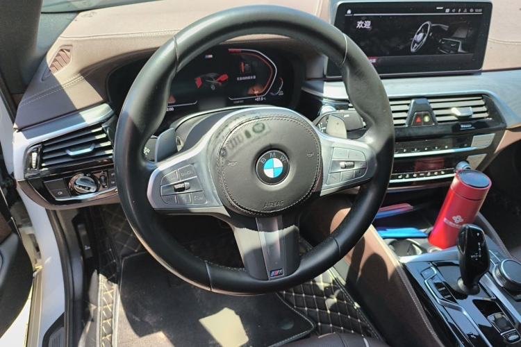 Used BMW 5 Series 2022 Second Facelift 530Li Leading Edition M Sport Package Steering Wheel