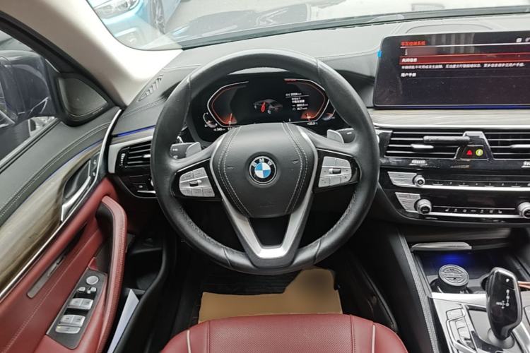 Used BMW 5 Series 2022 Updated 530Li Leading Edition Luxury Package Steering Wheel