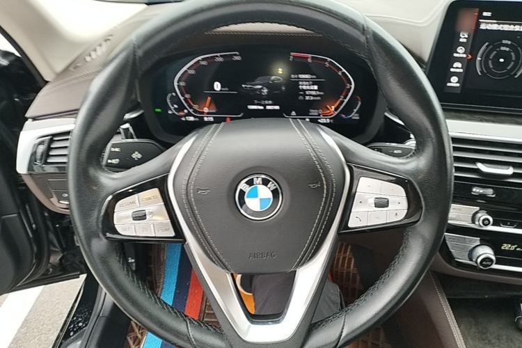 Used BMW 5 Series 2022 Restyled 525Li Luxury Package Steering Wheel