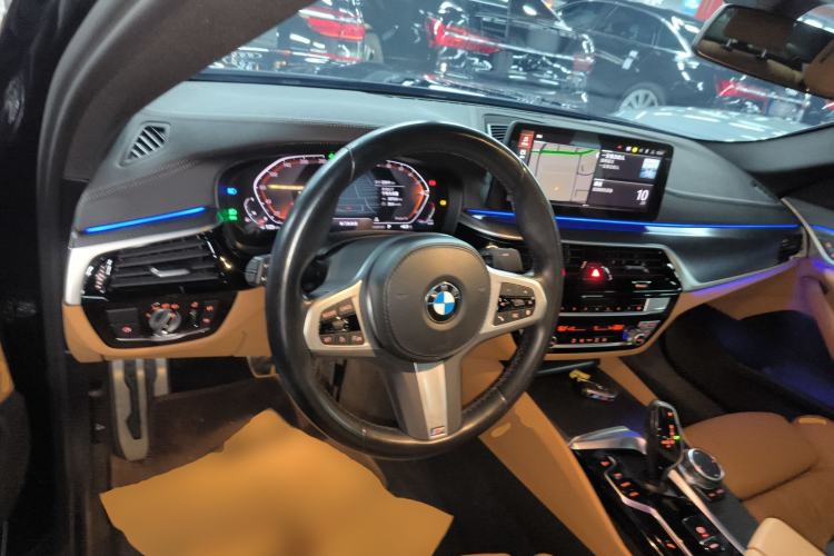 Used BMW 5 Series 2022 Second Facelift 525i M Sport Package Steering Wheel