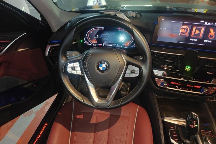 Used BMW 5 Series 2022 Restyled 525Li Luxury Package Steering Wheel