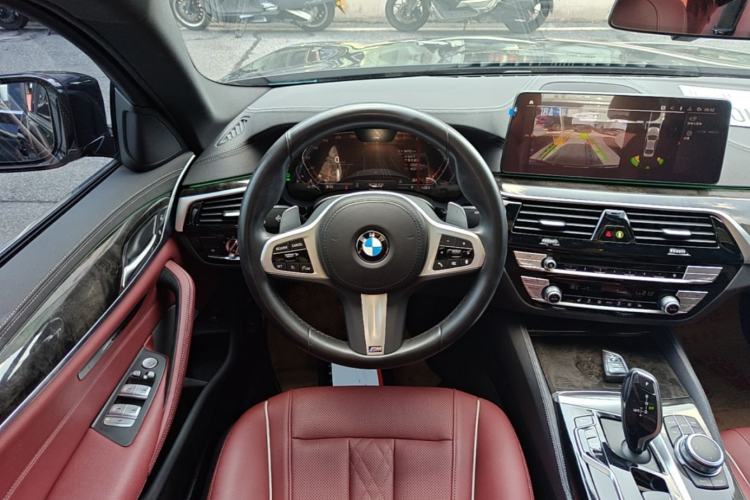 Used BMW 5 Series 2022 Restyled 530Li Leading Edition M Sport Package Steering Wheel