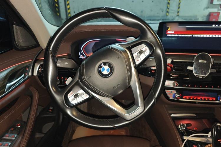 Used BMW 5 Series 2022 Second Facelift 530Li Luxury Edition Premium Package Steering Wheel