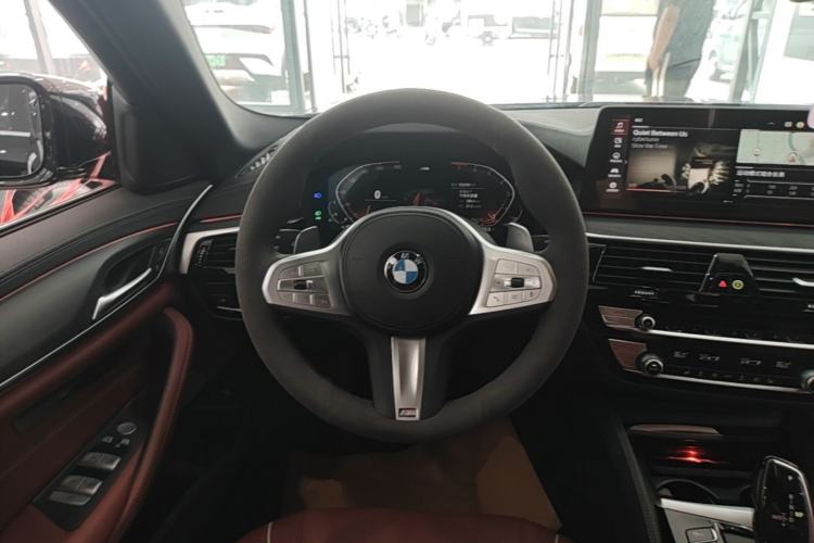 Used BMW 5 Series 2022 Second Facelift 530Li Leading Edition M Sport Package Steering Wheel