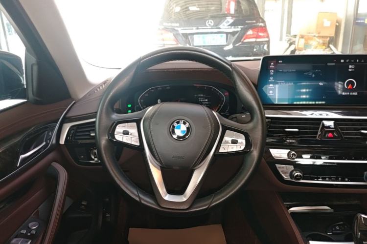 Used BMW 5 Series 2022 Restyled 525Li Luxury Package Steering Wheel