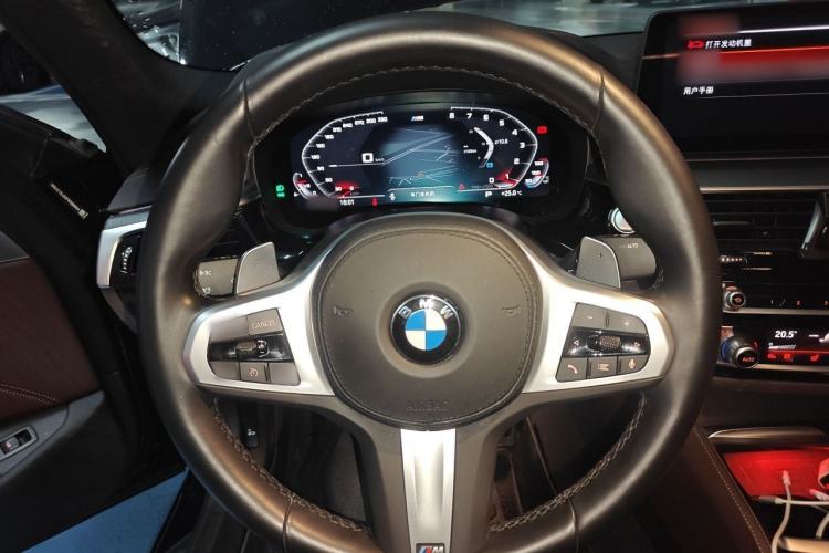 Used BMW 5 Series 2022 Second Facelift 540i Sport Line M Sport Package Steering Wheel