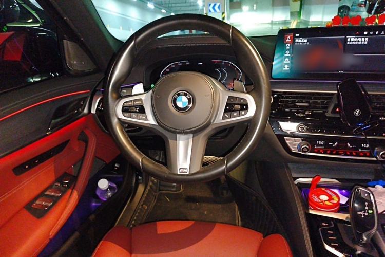 Used BMW 5 Series 2022 Second Facelift 530Li Luxury Version M Sport Package Steering Wheel