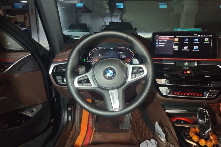 Used BMW 5 Series 2022 Second Facelift 530Li Luxury Version M Sport Package Steering Wheel