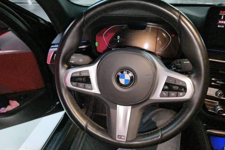 Used BMW 5 Series 2022 Restyled 525Li Luxury Package Steering Wheel