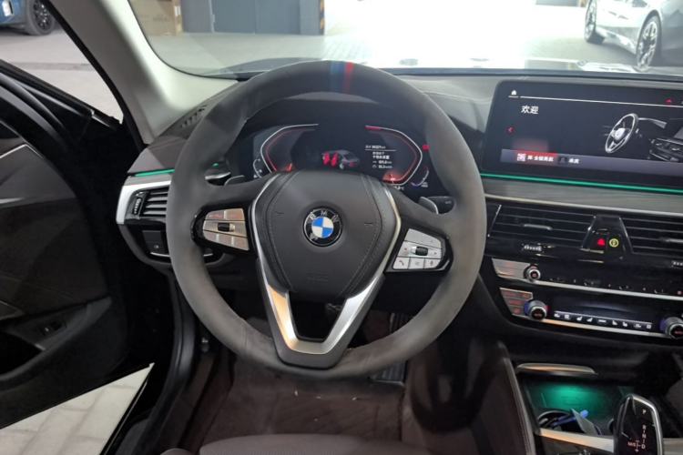 Used BMW 5 Series 2022 Second Facelift 530Li Luxury Edition Premium Package Steering Wheel