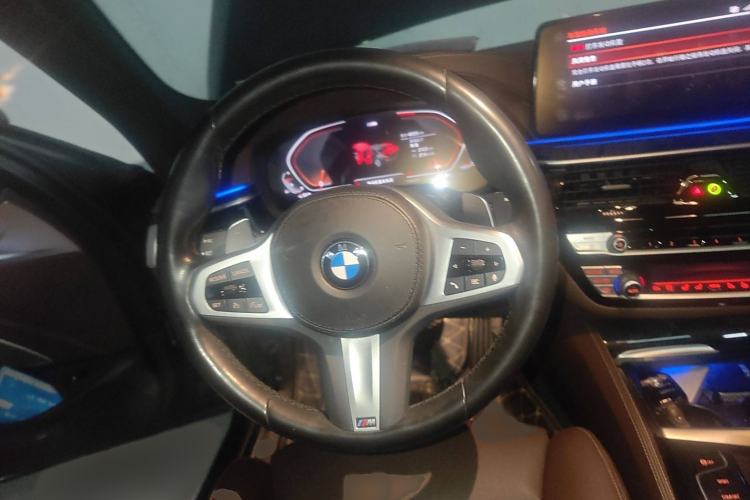 Used BMW 5 Series 2022 Second Facelift 530Li Luxury Version M Sport Package Steering Wheel