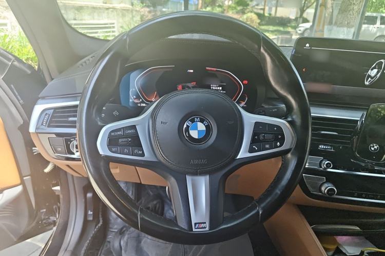 Used BMW 5 Series 2022 525i M Sport Package Steering Wheel