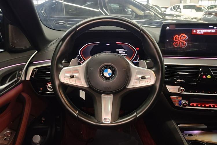 Used BMW 5 Series 2022 Revised Version 3 530Li Luxury Edition M Sport Package Steering Wheel