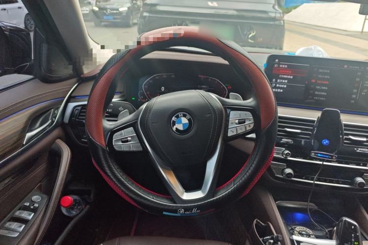 Used BMW 5 Series 2022 Updated 530Li Leading Edition Luxury Package Steering Wheel