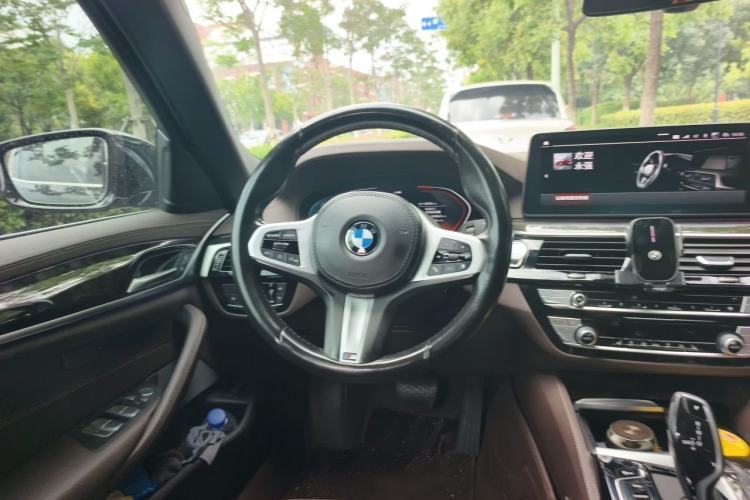Used BMW 5 Series 2022 525Li M Sport Package Steering Wheel