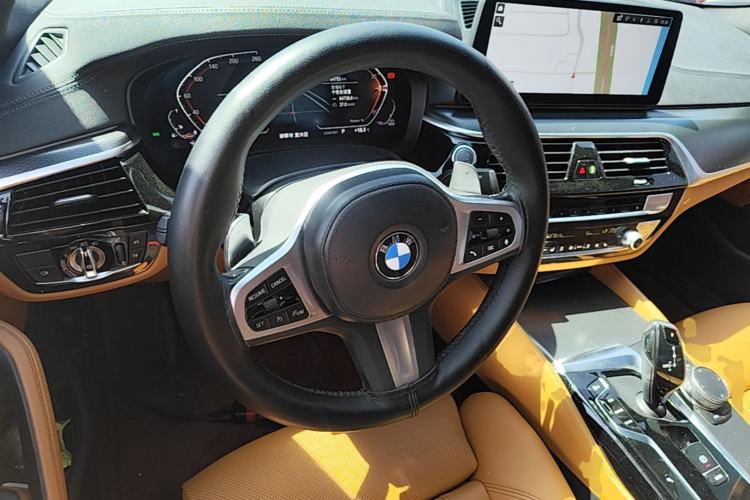 Used BMW 5 Series 2022 Second Facelift 530i M Sport Package Steering Wheel