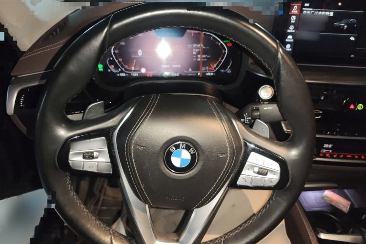 Used BMW 5 Series 2022 Updated 530Li Luxury Edition Premium Package Steering Wheel