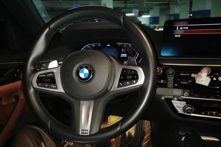 Used BMW 5 Series 2022 Second Facelift 530Li Leading Edition M Sport Package Steering Wheel