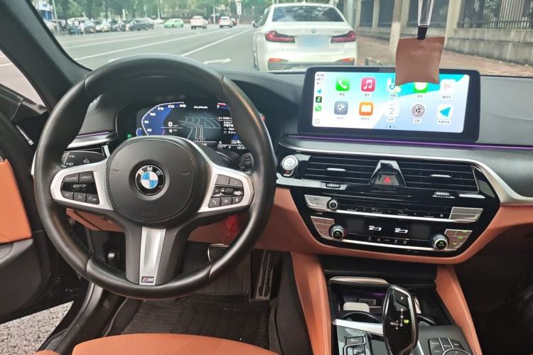 Used BMW 5 Series 2022 Second Facelift 525i M Sport Package Steering Wheel