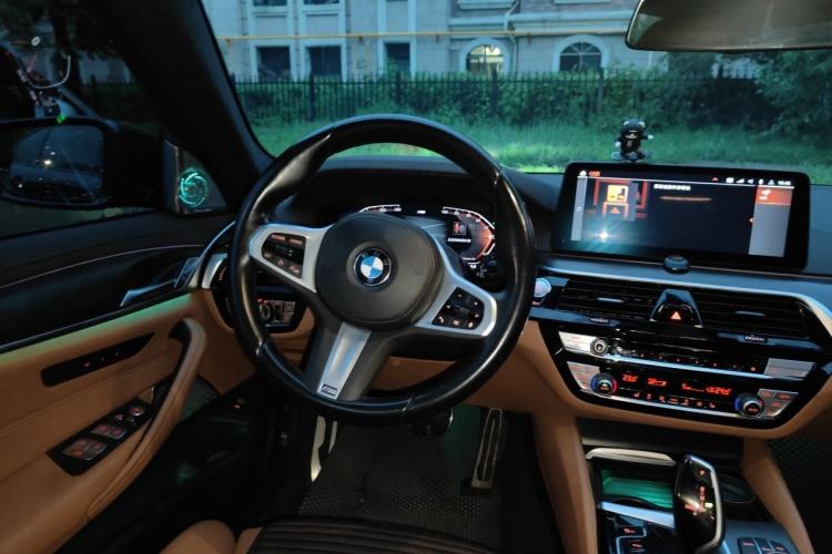 Used BMW 5 Series 2022 Second Facelift 525i M Sport Package Steering Wheel