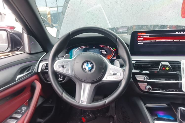 Used BMW 5 Series 2022 Second Facelift 530Li Leading Edition M Sport Package Steering Wheel