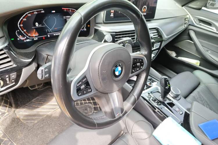 Used BMW 5 Series 2022 530i M Sport Package Steering Wheel