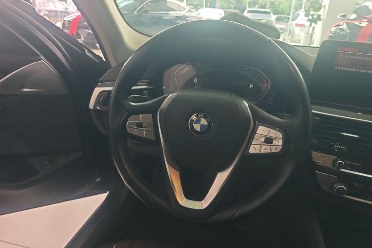 Used BMW 5 Series 2022 Restyled 525Li Luxury Package Steering Wheel