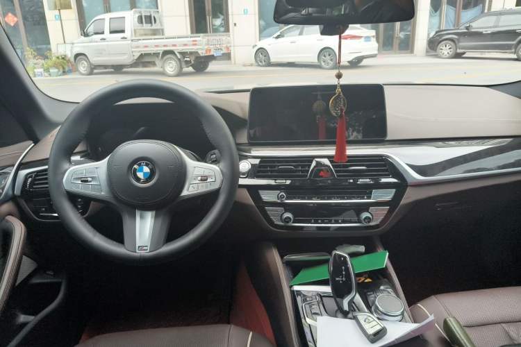 Used BMW 5 Series 2022 Second Facelift 525Li M Sport Package Steering Wheel