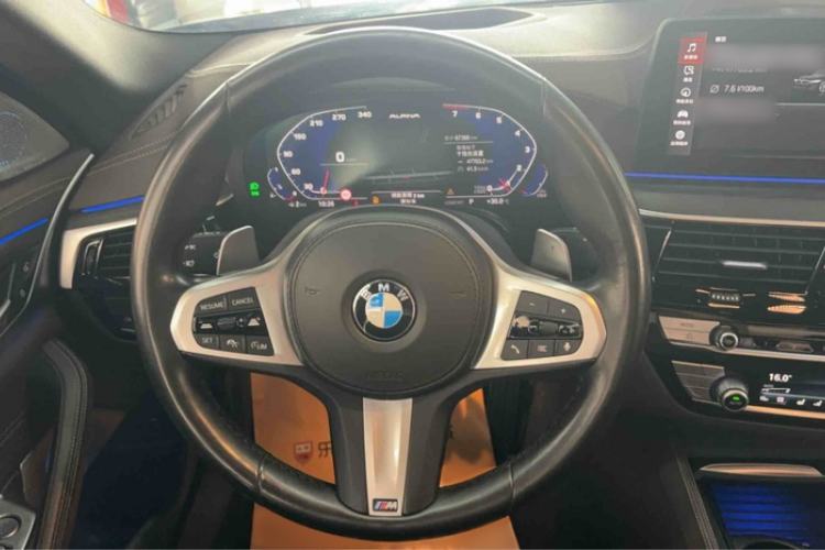 Used BMW 5 Series 2022 530Li Luxury Edition M Sport Package Steering Wheel