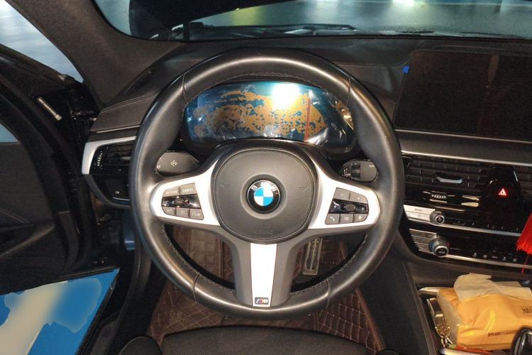 Used BMW 5 Series 2022 525i M Sport Package Steering Wheel