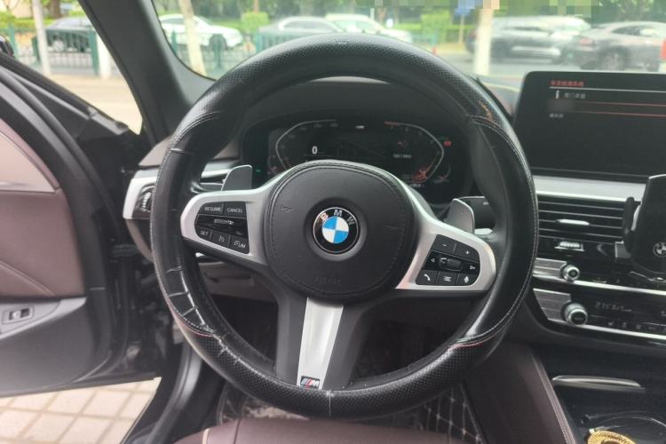 Used BMW 5 Series 2022 530Li Leading Model M Sport Package Steering Wheel