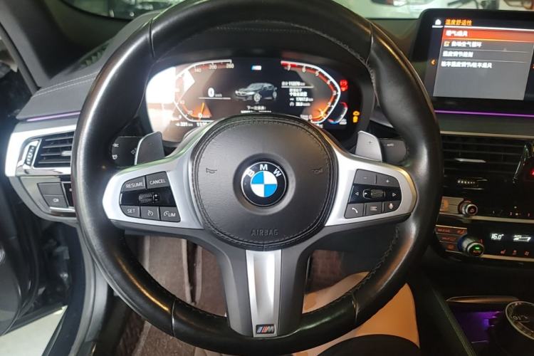 Used BMW 5 Series 2022 Second Facelift 530Li Leading Edition M Sport Package Steering Wheel
