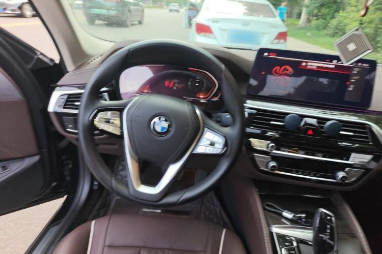 Used BMW 5 Series 2022 Restyled 525Li Luxury Package Steering Wheel