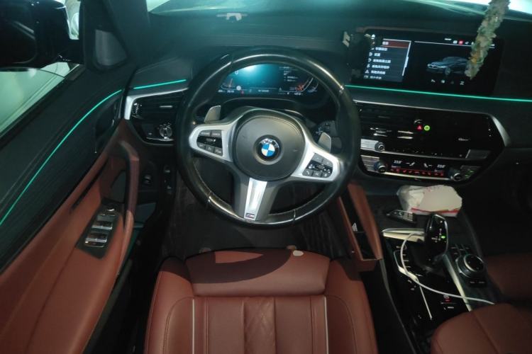 Used BMW 5 Series 2022 Second Facelift 530Li Luxury Version M Sport Package Steering Wheel