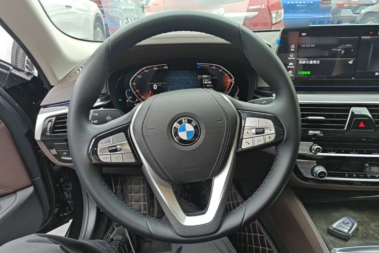 Used BMW 5 Series 2022 Second Facelift 525Li Luxury Package Steering Wheel